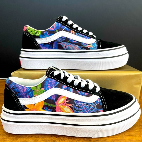 Vans Shoes - ‼️SOLD‼️VANS 🏆 Old Skool ComfyCush Unisex Size 4.5Men/6Women